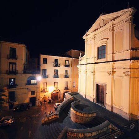 Appartamento Le Mulieres Salerno Esterno foto